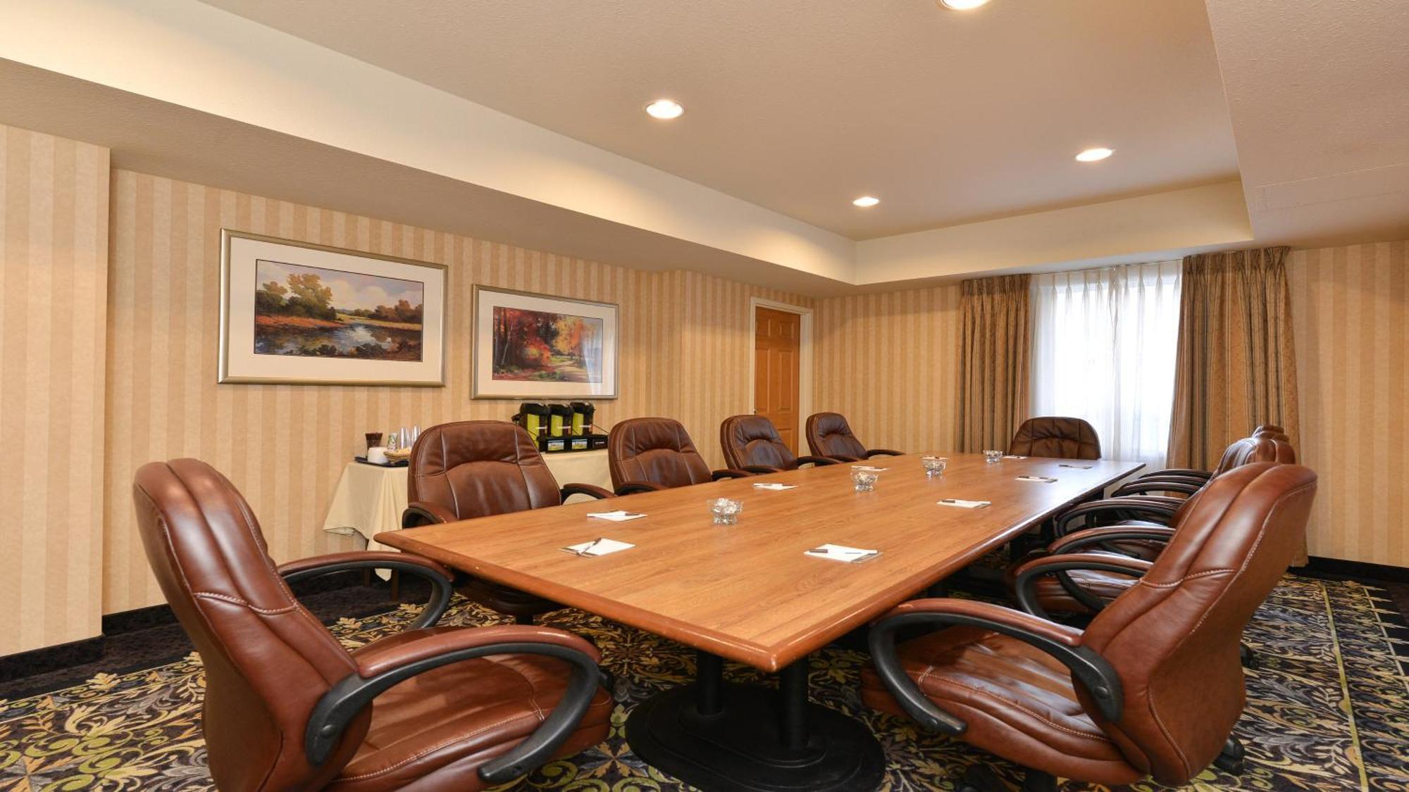 Staybridge Suites - Calgary Airport By Ihg Exterior photo